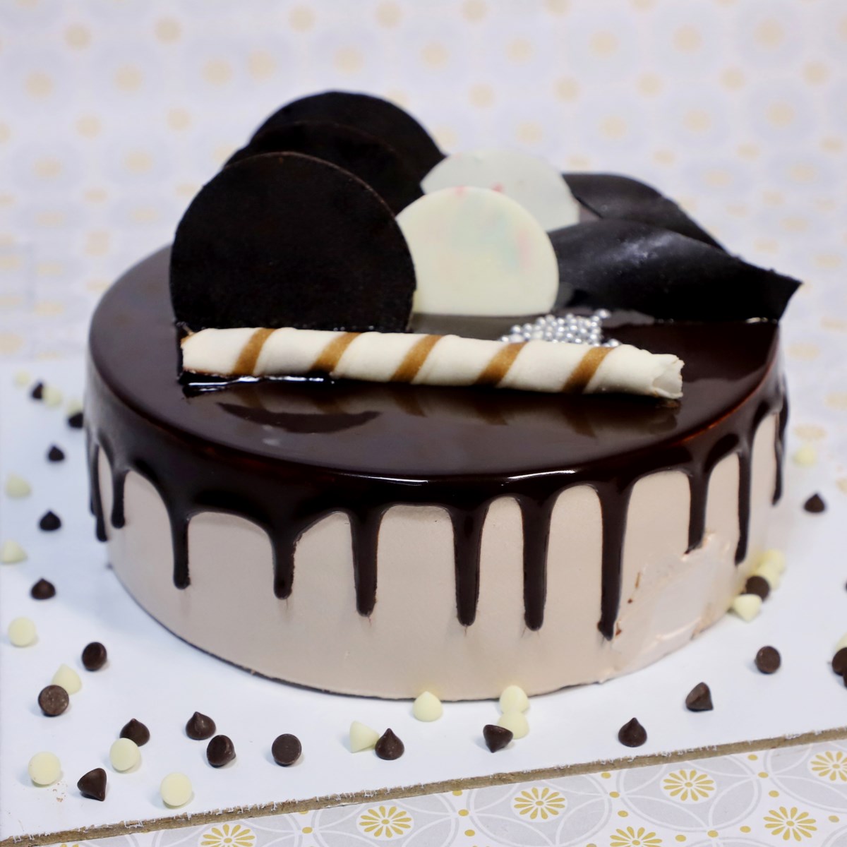 Velvety Chocolate Cream Cake – A Dreamy Chocolate Delight