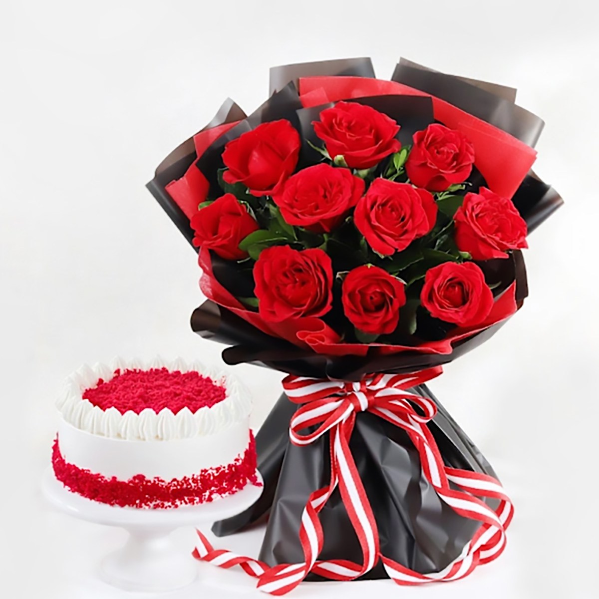 Red Rose Bouquet with Velvet Cake